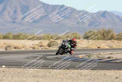 media/Dec-07-2025-CVMA (Sun) [[3e7d2de5dc]]/Race 16-Formula Middleweight/